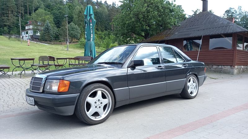 Mercedes 190 W201
