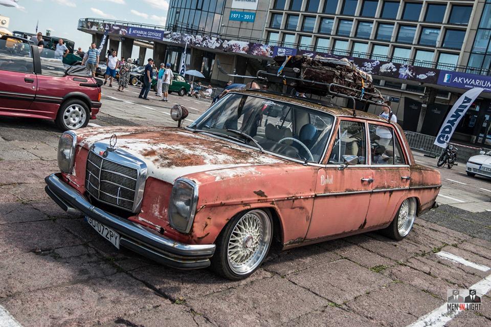 Mercedes W114
